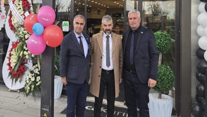 BAŞKAN MEHMET SALİH CAN VE BAŞKAN NİHAT MUTLU SICAK FIRIN`IN AÇILIŞINA KATILDI