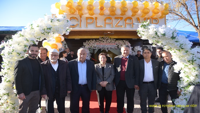 İNCİ PLAZA İKİNCİ ŞUBESİ DÜZENLENEN GÖRKEMLİ BİR TÖRENLE BUGÜN KAPILARINI HİZMETE AÇTI