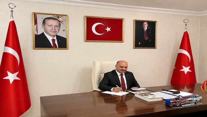 İŞ İNSANI MEHMET ŞEKER`DEN 15 TEMMUZ DEMOKRASİ VE MİLLİ BİRLİK GÜNÜ MESAJI